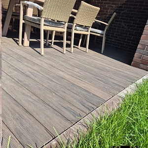 Напольное покрытие для уличной террасы Террасная доска ДПК Bamberg Solid, Brazilian Walnut