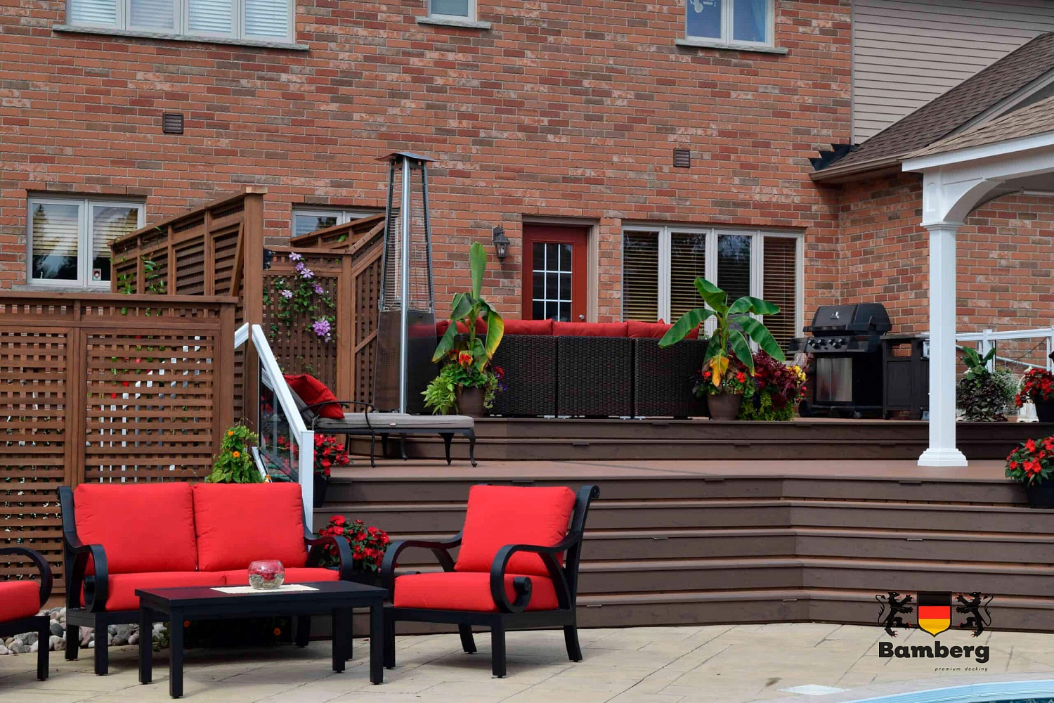 Превратите вашу террасу в эксклюзивный уголок отдыха с террасной доской ДПК Bamberg African Bubinga!